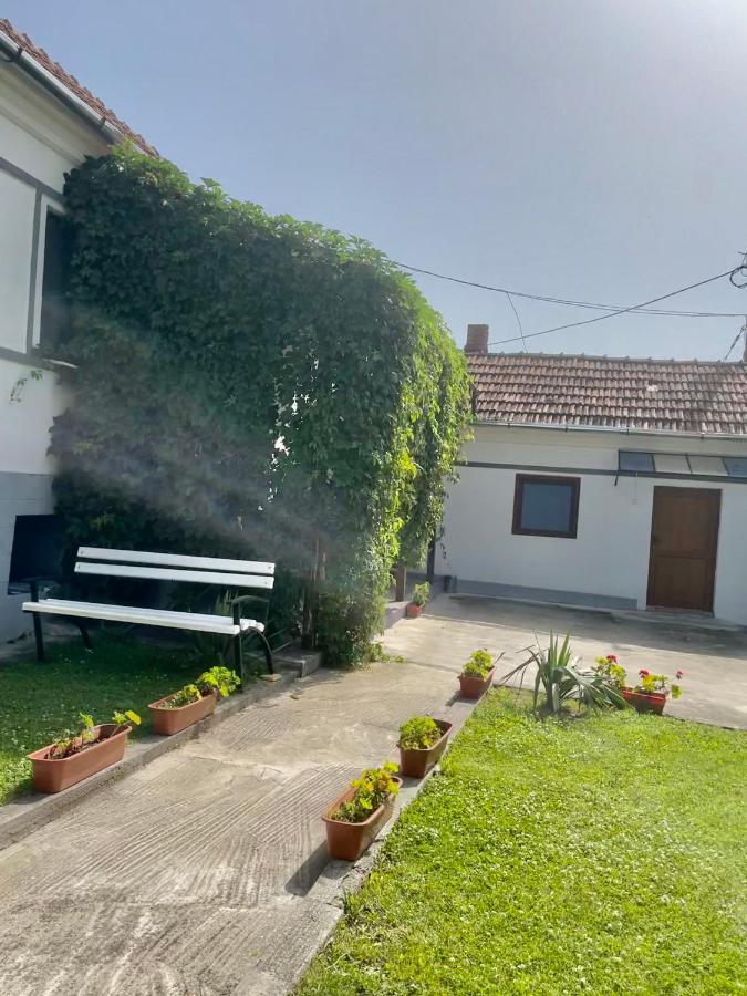 Casa De Sub Deal Densus Luaran gambar